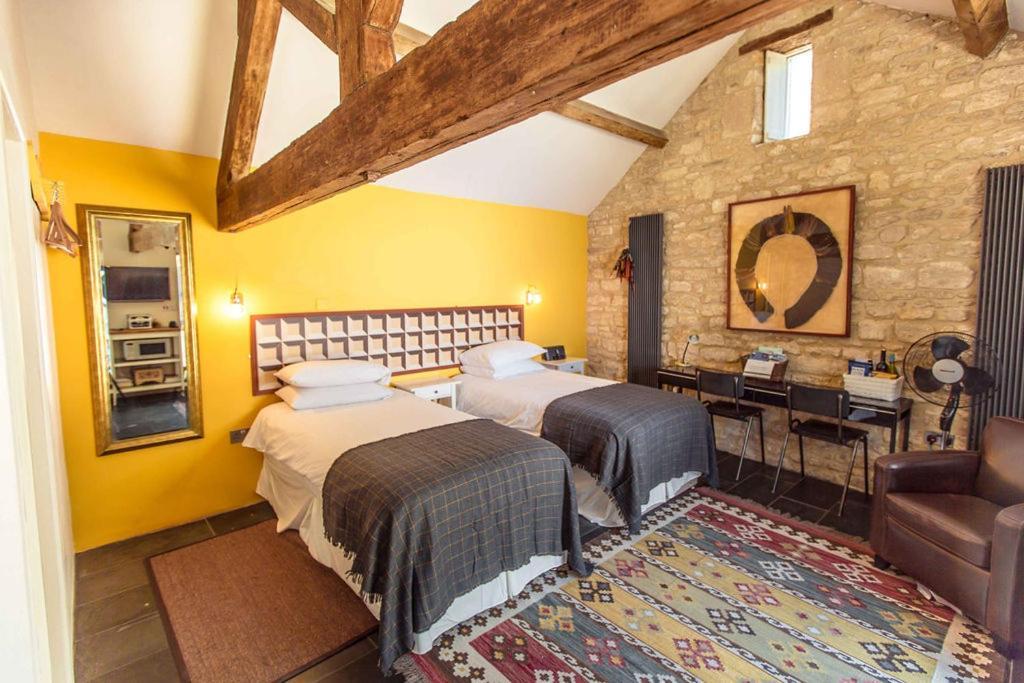 T'S At Lower Rudloe Farm Guest House Corsham Luaran gambar